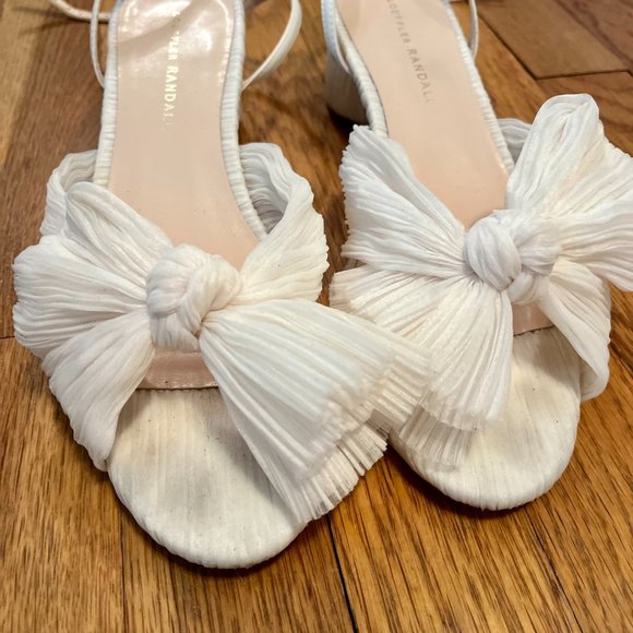 Dahlia Pearl Pleated Bow Heel 8.5 - Picture 2 of 5